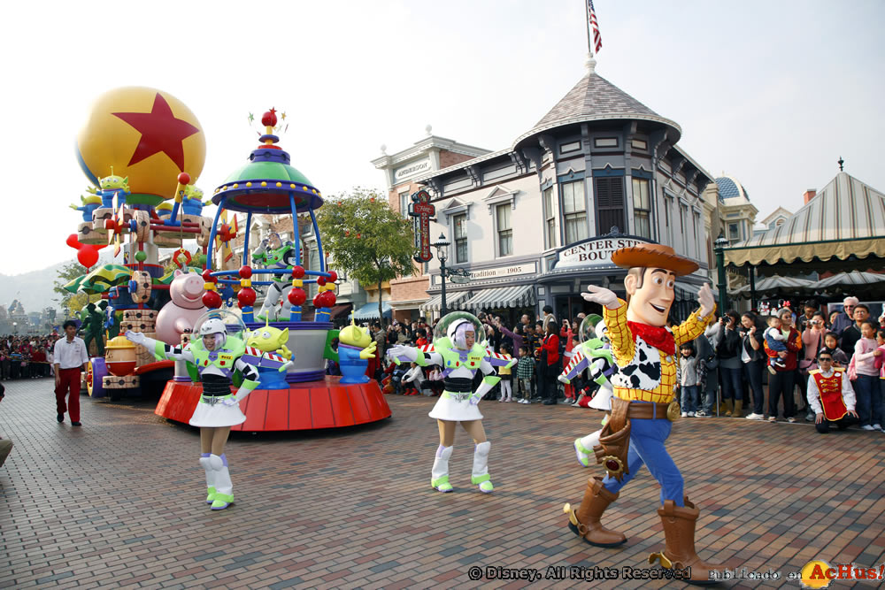 Imagen de Hong Kong Disneyland Resort  5thAnn Parade 2
