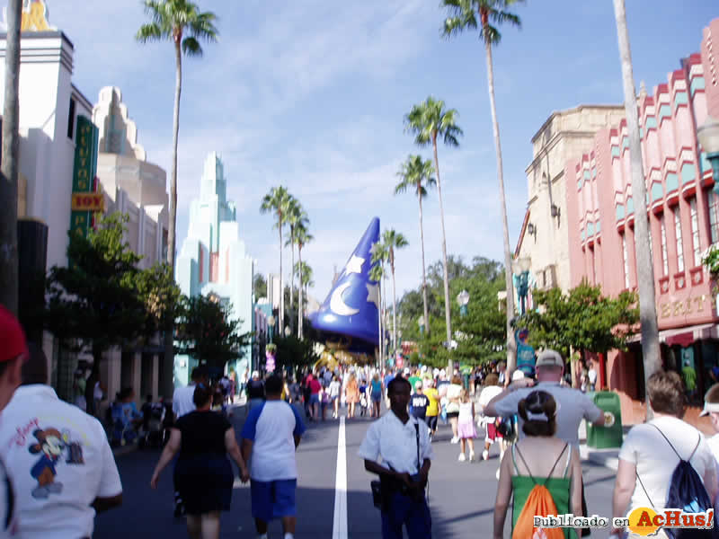 Imagen de Disney Hollywood Studios  The Sorcerer Hat 3