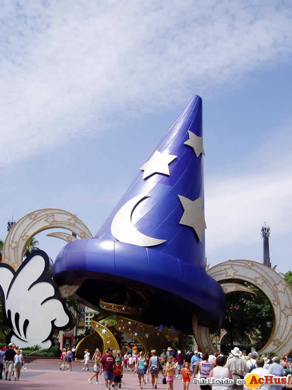 Imagen de Disney Hollywood Studios  The Sorcerer Hat