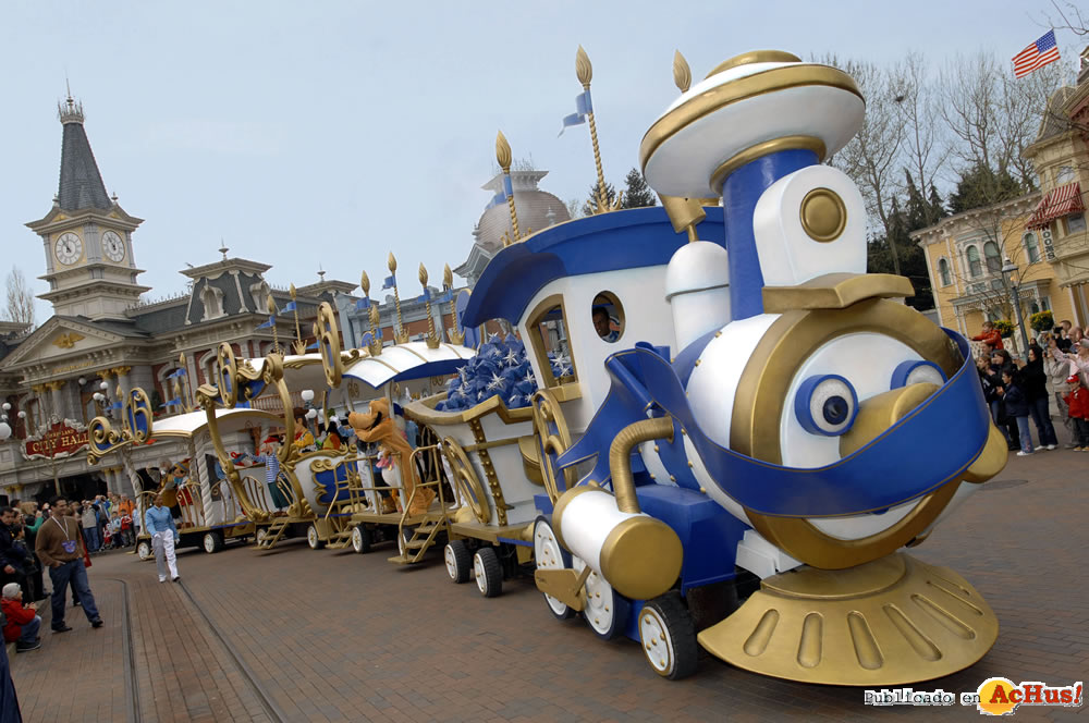 Imagen de Disneyland Paris  Disney Character Express