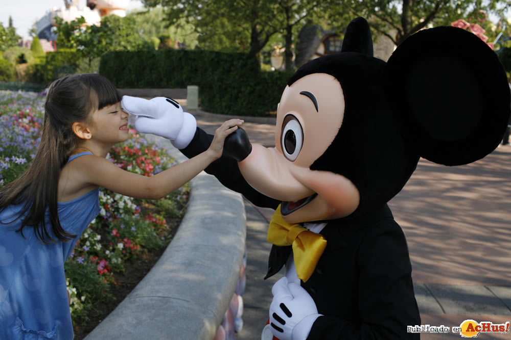 Imagen de Disneyland Paris  Micky y nina