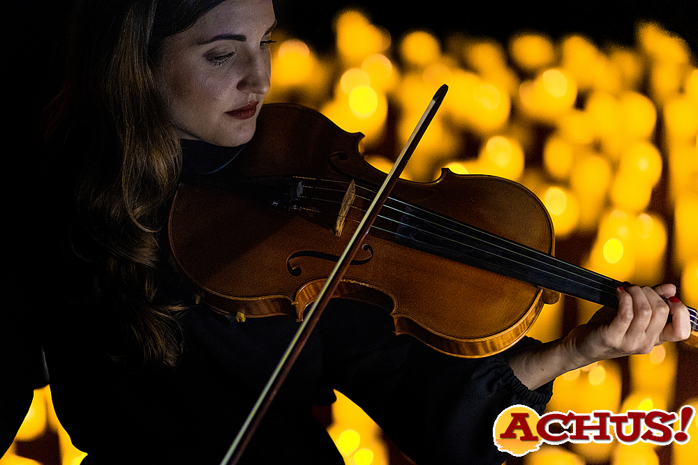 A la luz de las velas y envueltos por la música: llega Candlelight a Terra Mítica