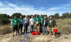 Más de 200 personas participan en la restauración ecológica de Orgegia impulsada por Terra Natura Benidorm y Alicante Renace